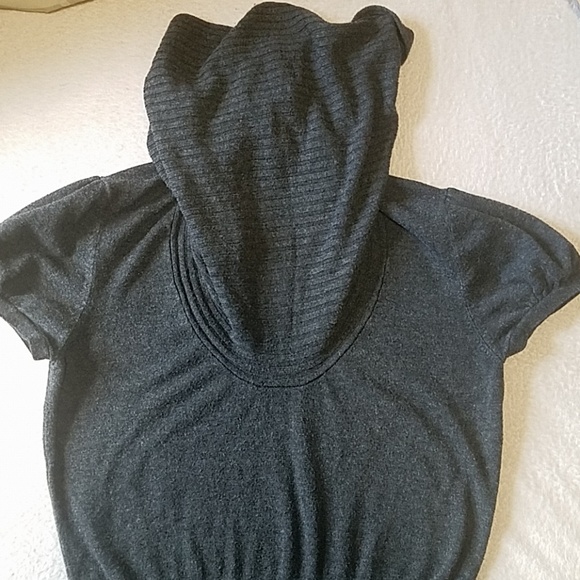 Express S cap sleeve sweater - Picture 3 of 5